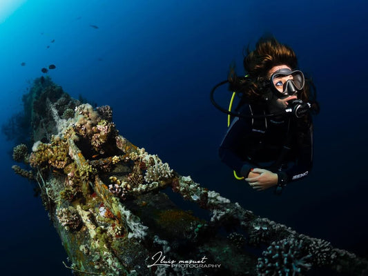 Te Moana Expeditions pone a prueba solar reef-safe